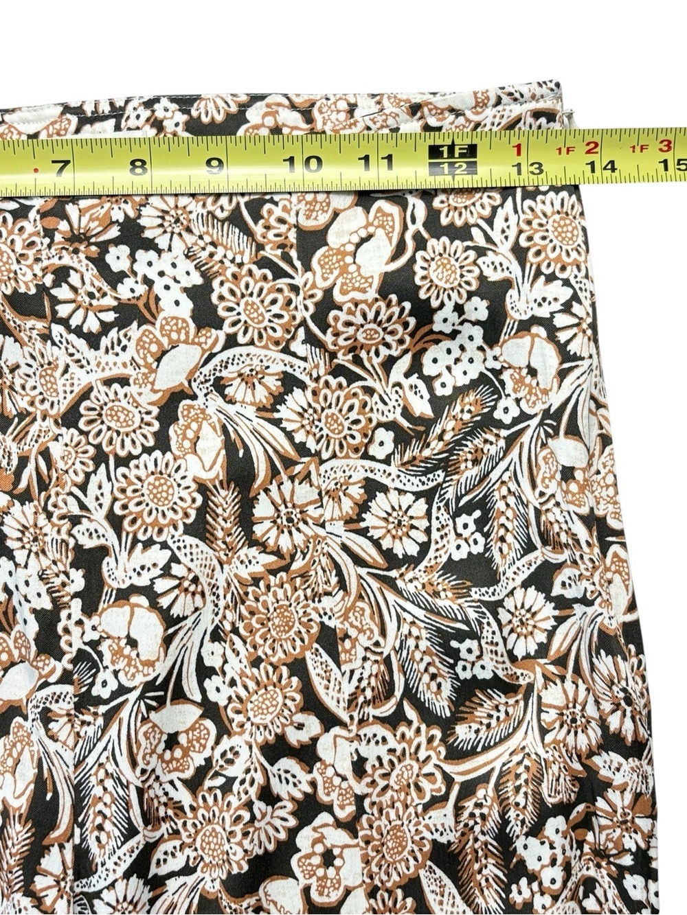 Anthropologie Floral Satin Flare Pants Retro Boho Size 2 Black Brown Cream - Picture 9 of 12